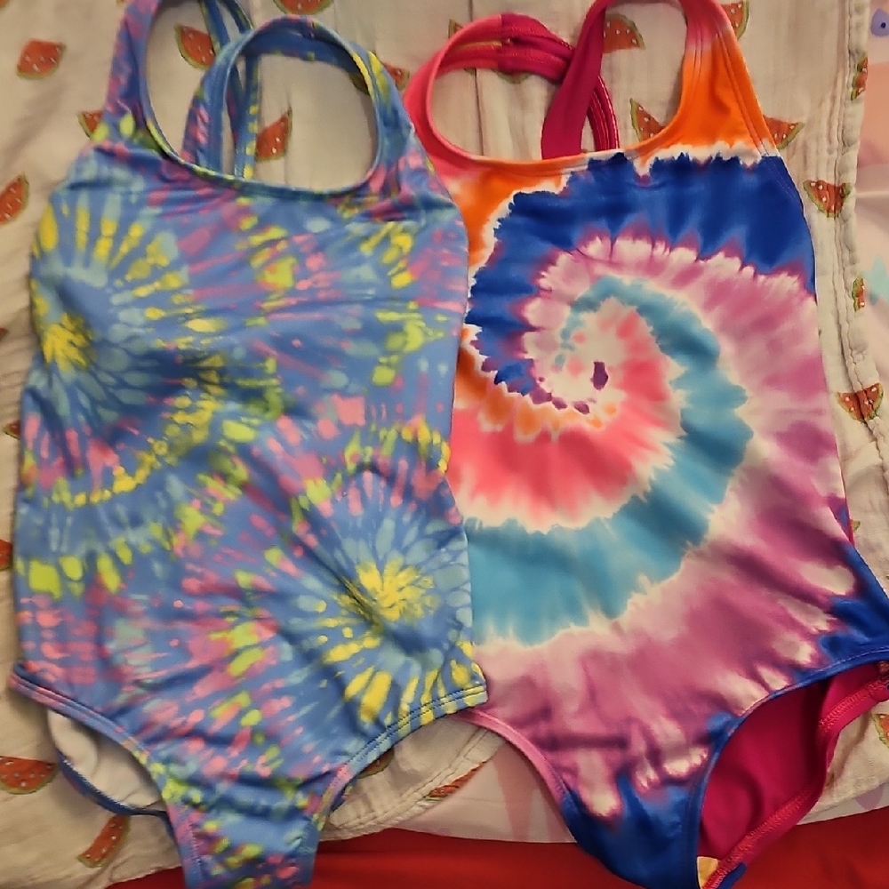 Lands' End Blue and Pink Tie-Dye One Piece Swimsuit